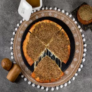 Mash'shi Zatar Labneh